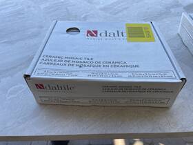 Daltile Stj16mbmsgl Ceramic Mosaic Tile Pn# Mr44-pearl Size 1 Inch X 6 Rectangle - New