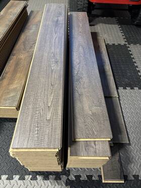 Mohawk Home 1515904 Westmere Scraped Oak Waterproof Laminate 12mm Thick 18.14 Sq. Ft