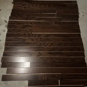 Wec33-42 Mohawk Woodmore 3 Oak Cherry Hardwood Plank Never Installed 20 Sq Ft Wec33-42 Mohawk Woodmore 3 Oak Cherry Hardwood Plank Never Installed 20 Sq Ft
