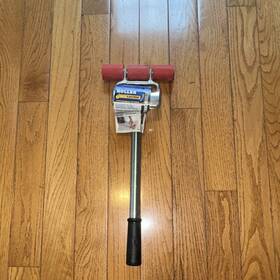Superiorbilt 80-832 Easymat Roller Crack Buster 18-32 Inch Extendable Handle Red