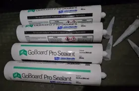 Gb-100 White 4 Pack Goboard Pro Sealant 10.3oz Tube Joint
