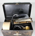 Roberts Heat-bond Iron Heated Electric Carpet Seaming Tool With Metal Box Used. Price: $50.00.