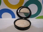 Beauty Group Baked Balance -n- Brighten Foundation Porcelain New. Price: $24.00.